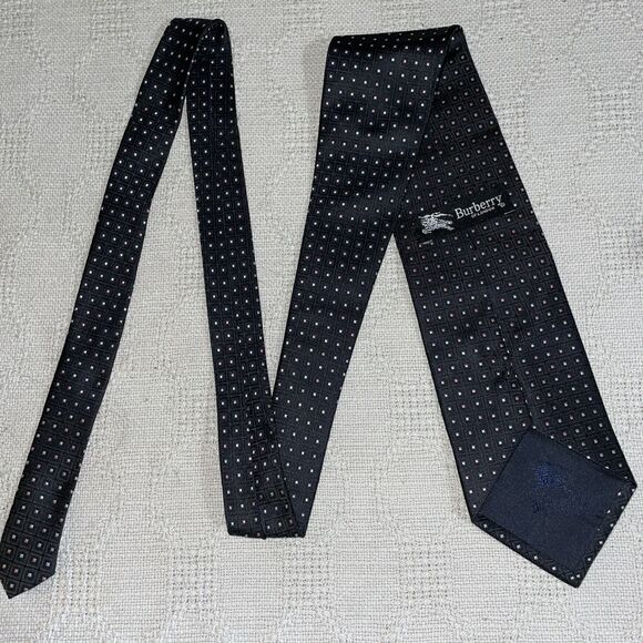 Burberry Men’s Dress Tie Size 58” 3.75” Black Cubed Business Formal City Italy - Picture 8 of 12